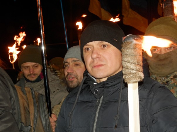 Дневник киевлянки: дежурно помянули жертв Холокоста и пошли шагать с нацистами