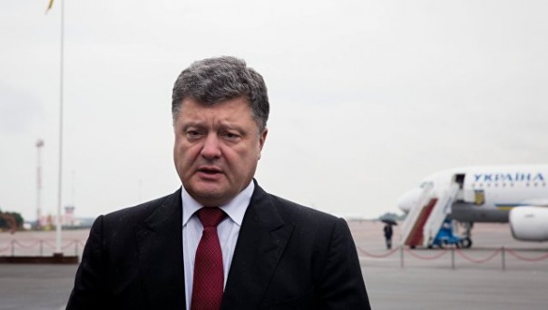 Порошенко прервал визит в Германию из-за ситуации в Авдеевке