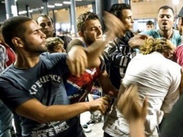 Игра про мигрантов за 10 тысяч долларов