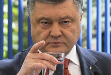 Порошенко может дальше воровать и грабить