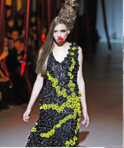 Концепт и контрацепт: в Киеве завершилась Украинская Неделя моды Концепт и контрацепт: в Киеве завершилась Украинская Неделя моды