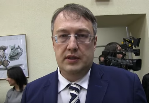 Обезжиренный Херащенко жалуется, что военное положение не дают ввести Запад и Путин