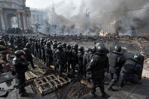 Порошенко вводит войска в Киев