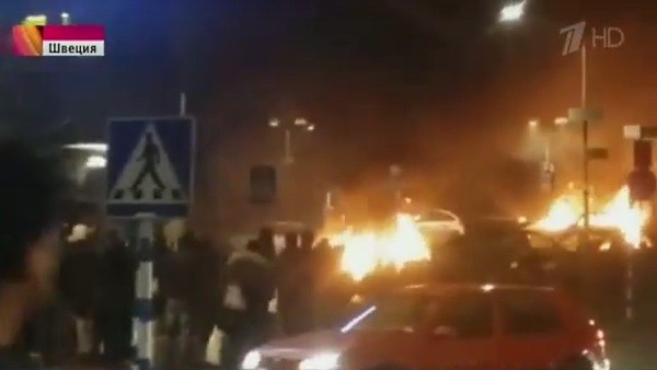 Мигранты начали громить сломленную Европу 