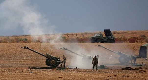 Когда все средства хороши: по боевикам в САР «работают» раритетные советские гаубицы времен ВОВ