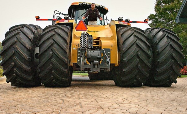 Мощные и большие трактора со всего мира!