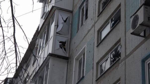 Сводка от МО ДНР 2 февраля 2017. за сутки свыше 1600 обстрелов, повреждено 38 домостроений, ранены 6 мирных жителей, много разрушений