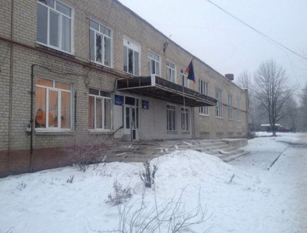 Последствия обстрела Киевского района, Калининского района, рынка в р-не ж/д вокзал Донецка, Горловки в ночь на 3 февраля (Много фото, видео)