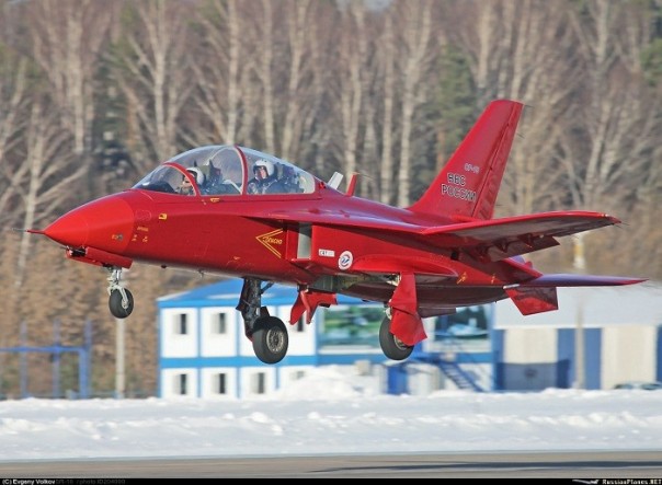 УТС с крылом обратной стреловидности СР-10 засветился в подмосковной Кубинке УТС с крылом обратной стреловидности СР-10 засветился в подмосковной Кубинке