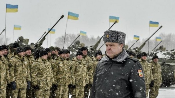 Конфискация авто, запрет партий и Евровидения. Чем обернется введение военного положения для украинцев
