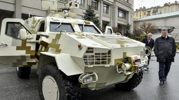 Корреспондент: Киев покупает двигатели для БТР у России