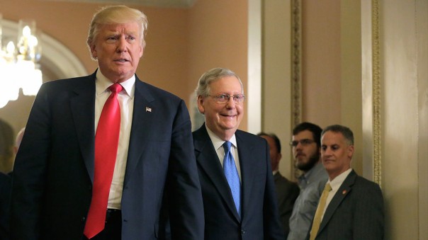 Работу Трампа торпедирует его собственная администрация