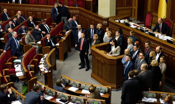 Предать — это вовремя предвидеть: как экс-регионалы стали «ура-патриотами»