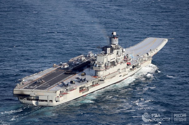 Командир "Адмирала Кузнецова" объяснил, почему крейсер дымит Командир "Адмирала Кузнецова" объяснил, почему крейсер дымит