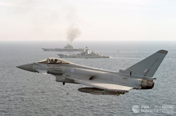 Командир "Адмирала Кузнецова" объяснил, почему крейсер дымит Командир "Адмирала Кузнецова" объяснил, почему крейсер дымит