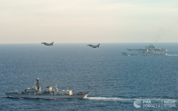 Командир "Адмирала Кузнецова" объяснил, почему крейсер дымит Командир "Адмирала Кузнецова" объяснил, почему крейсер дымит