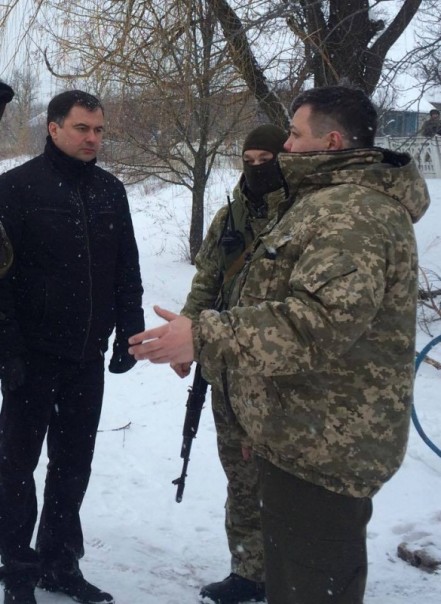 Торгуем и воюем. Зачем Украина пытается блокировать Донбасс? 