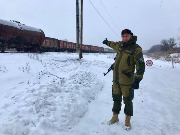Торгуем и воюем. Зачем Украина пытается блокировать Донбасс? 