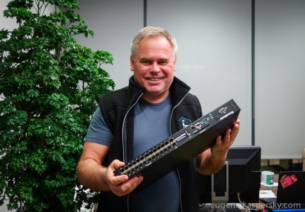 Официально выпущена операционная система KasperskyOS Официально выпущена операционная система KasperskyOS