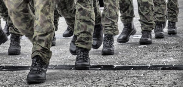 Пьяные солдаты НАТО напали на литовских полицейских Пьяные солдаты НАТО напали на литовских полицейских