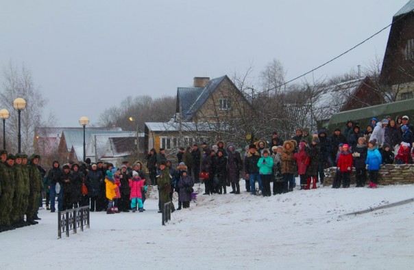Ивангород поет в День защитника Отечества / Ивангород: спорт — это жизнь Ивангород поет в День защитника Отечества / Ивангород: спорт — это жизнь