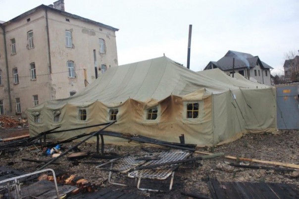 АТОшники прозябают по колено в воде, завидуют ополченцам и молят о поддонах
