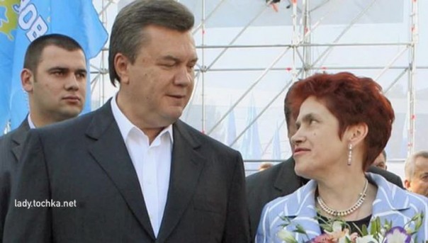 Янукович развелся с женой после 45 лет брака