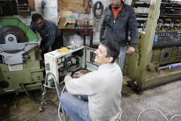 Российские взрывотехники разминировали жилой дом в Алеппо Российские взрывотехники разминировали жилой дом в Алеппо