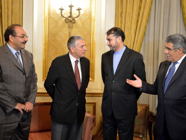 Сирийская оппозиция затягивает переговорный процесс в Женеве