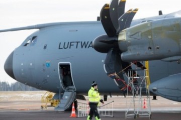 Сара Вагенкнехт: демонстрация силы НАТО перед Россией обернулась позором