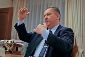 Киев: людям нужно меньше есть и больше работать
