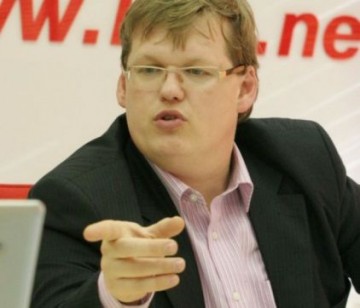 Киев: людям нужно меньше есть и больше работать