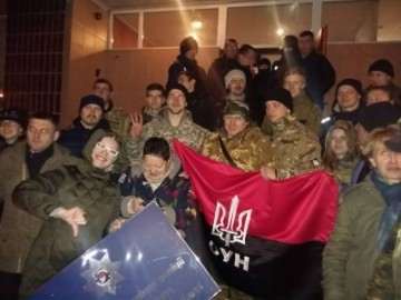 Весело у них в «Цэевропе»: 10 отличий новой «рыволюцийи» на майдане и около... Владимир Скачко