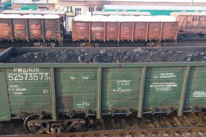 Украинские радикалы начали возводить преграды на железной дороге Москва — Киев