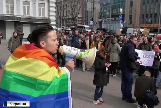 8 марта украинские феминистки объединились с проститутками