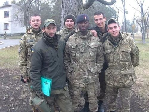Зачем Канада протискивается в АТО? Зачем Канада протискивается в АТО?