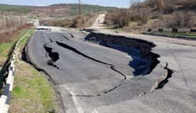 Оползень в Севастополе может пойти на жилые дома села Поворотное