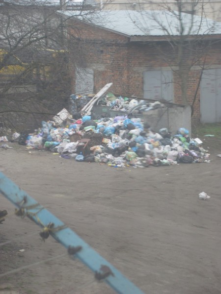 С уборкой мусора во Львове я поспешил С уборкой мусора во Львове я поспешил