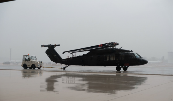 В Латвию прибыли легендарные «Черные ястребы» США В Латвию прибыли легендарные «Черные ястребы» США