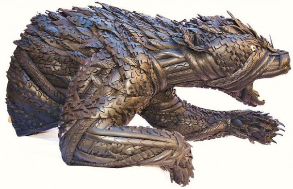 Бейсболист создаёт удивительные скульптуры из велосипедных шин Бейсболист создаёт удивительные скульптуры из велосипедных шин