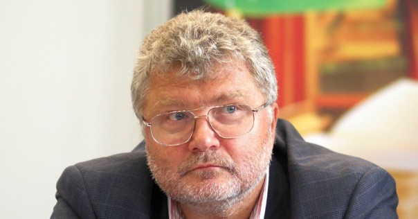 Юрий Поляков; "Мы скатываемся к сословному обществу" Юрий Поляков; "Мы скатываемся к сословному обществу"