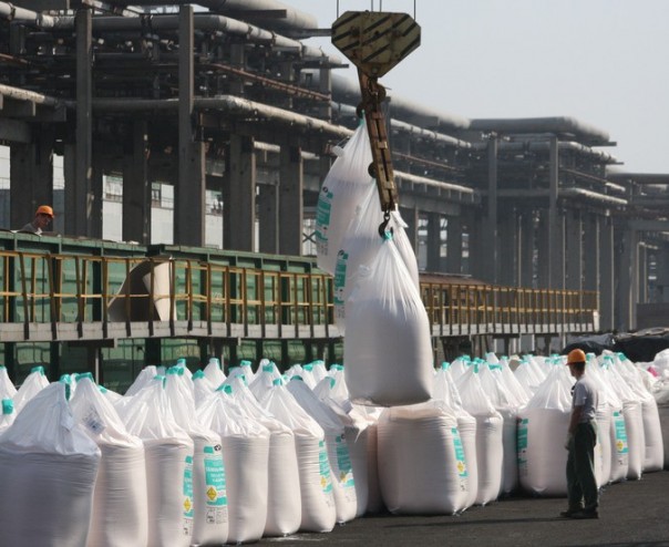 Украина подсела на удобрения из России