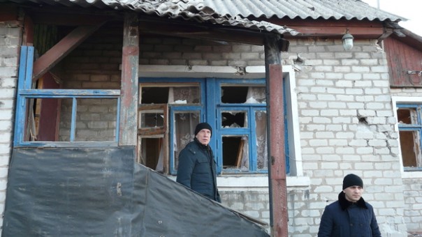 Сводка от НМ ЛНР 11 марта 2017. Украинские каратели подвергли артиллерийскому обстрелу город Стаханов, повреждены 15 домов и газопровод Сводка от НМ ЛНР 11 марта 2017. Украинские каратели подвергли артиллерийскому обстрелу город Стаханов, повреждены 15 домов и газопровод