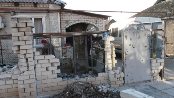 Сводка от НМ ЛНР 11 марта 2017. Украинские каратели подвергли артиллерийскому обстрелу город Стаханов, повреждены 15 домов и газопровод Сводка от НМ ЛНР 11 марта 2017. Украинские каратели подвергли артиллерийскому обстрелу город Стаханов, повреждены 15 домов и газопровод