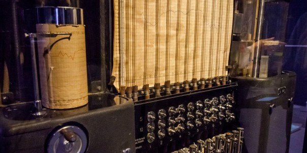 Шедевр советской инженерии - компьютер на воде Шедевр советской инженерии - компьютер на воде