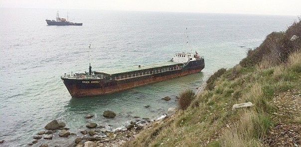 У берегов Крыма сел на мель корабль с украинским экипажем