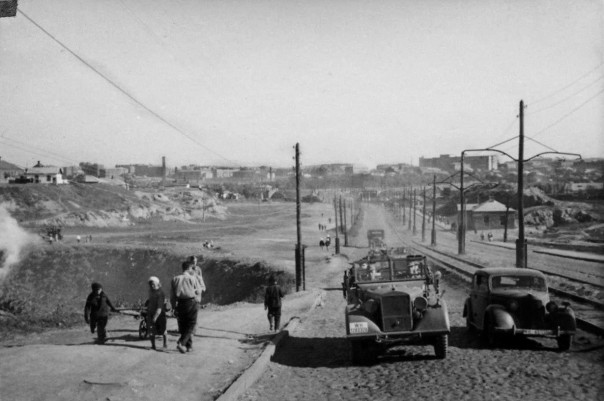 Сталино (Донецк) в годы немецкой оккупации. 1941-1943 Сталино (Донецк) в годы немецкой оккупации. 1941-1943