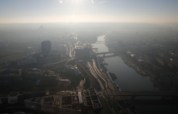 В офисе МВФ в Париже прогремел взрыв