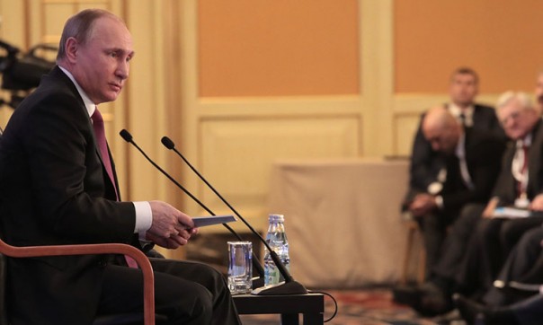 Президент призвал не торопиться с выводом