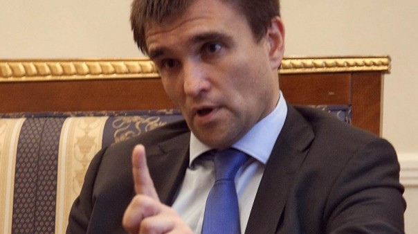 Климкин пообещал «вернуть свободу» жителям Крыма. Соцсети заподозрили у дипломата «белочку» и наркоманию Климкин пообещал «вернуть свободу» жителям Крыма. Соцсети заподозрили у дипломата «белочку» и наркоманию